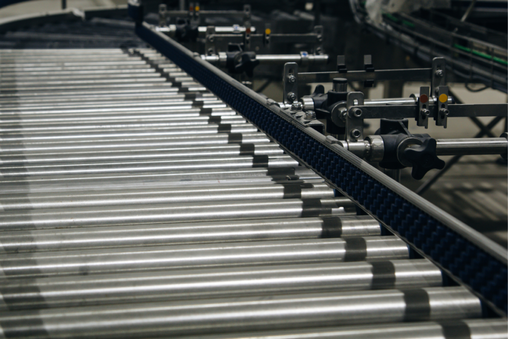 bag flattening conveyor system